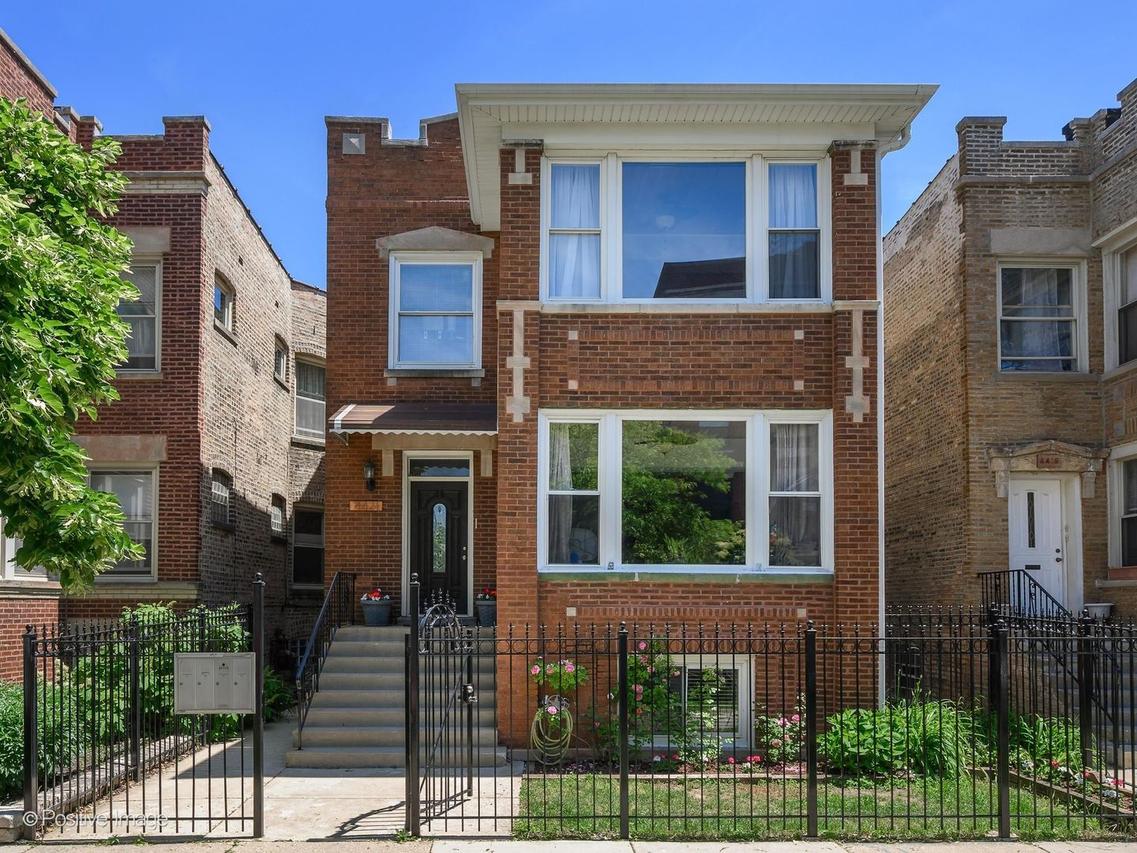 4421 N Troy St., Chicago, IL 60625