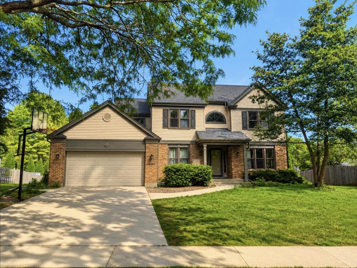 201 Conestoga Tr., Cary, IL 60013
