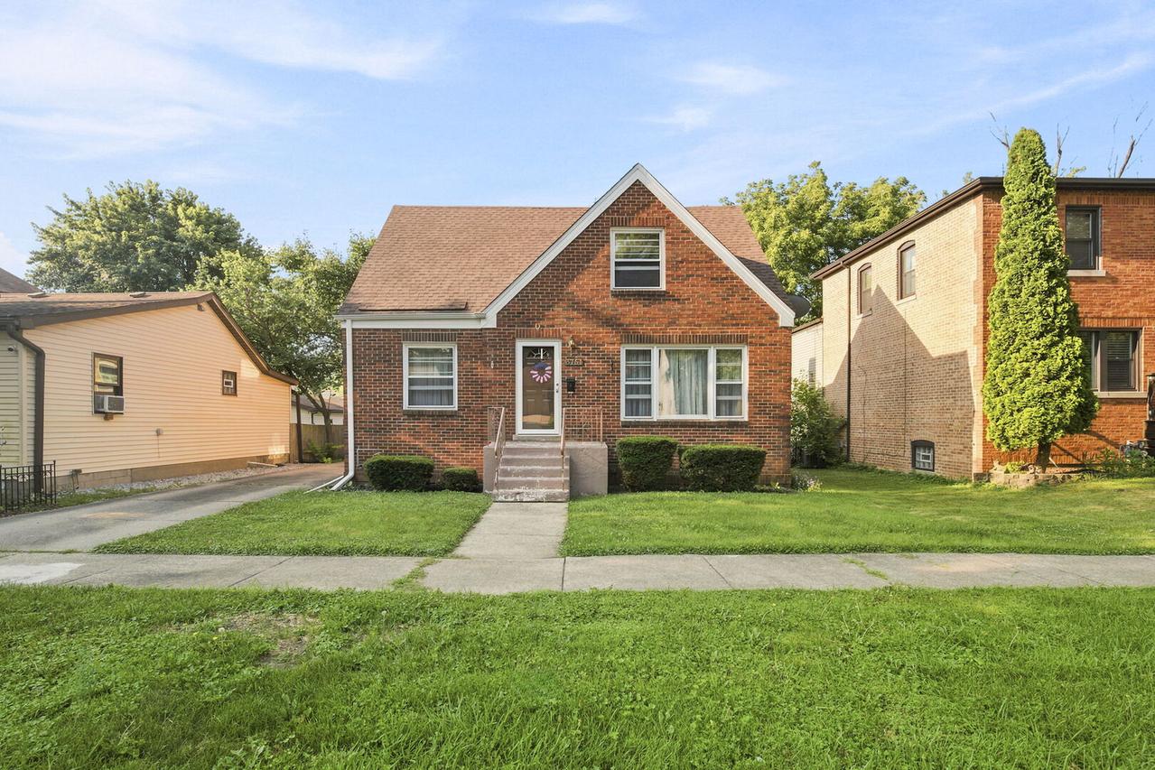 3761 215th St., Matteson, IL 60443
