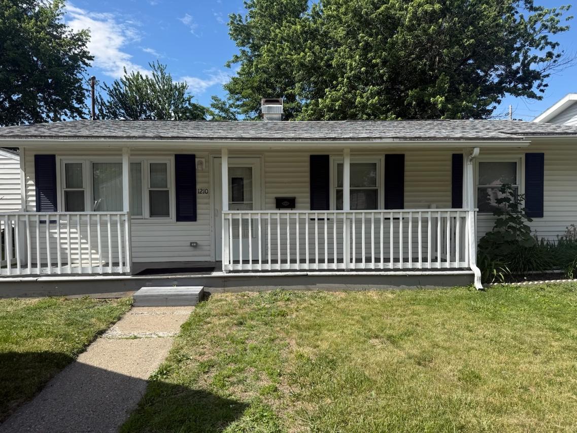 1210 E 16th St., Sterling, IL 61081
