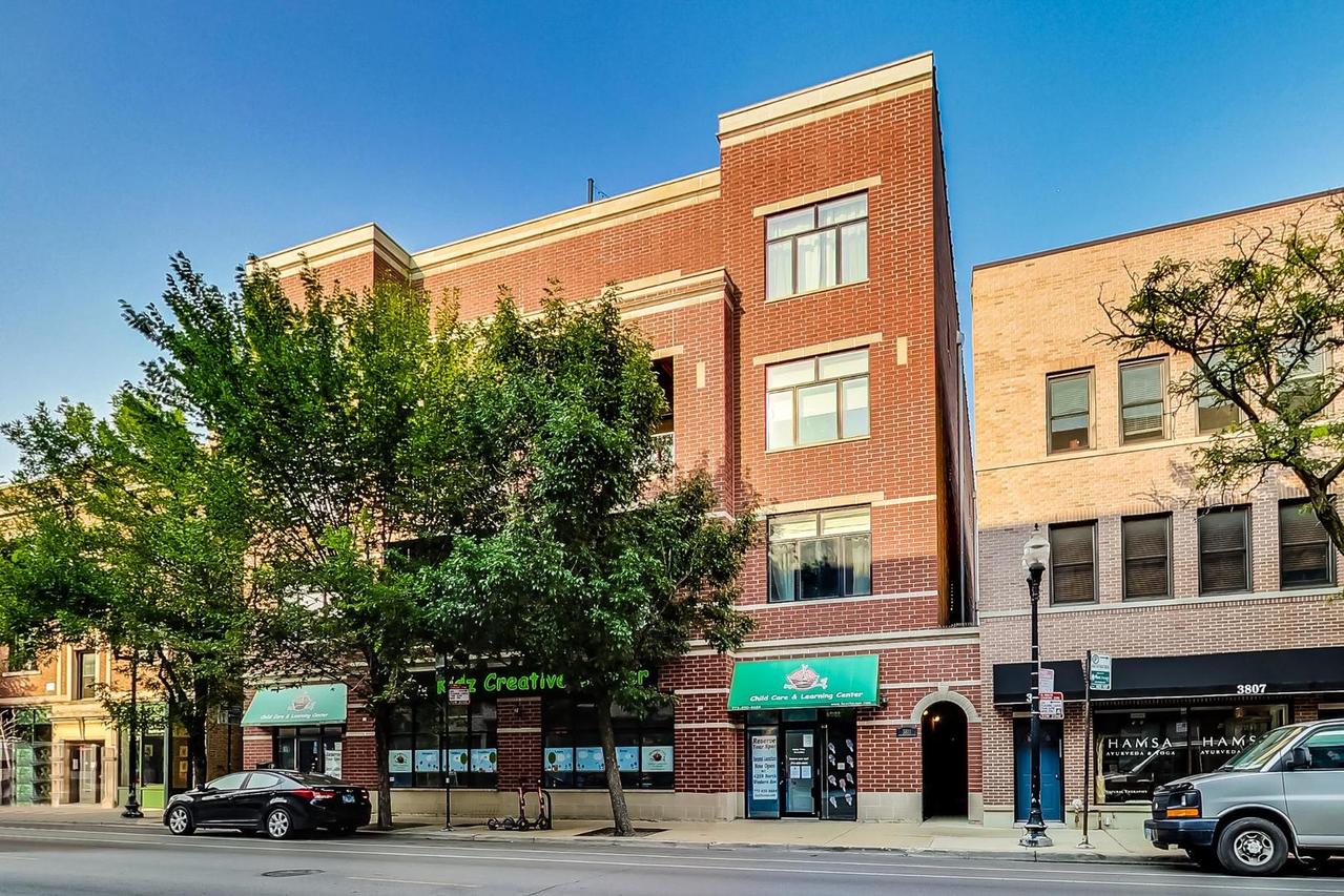 3811 N Lincoln Ave. #2B, Chicago, IL 60613