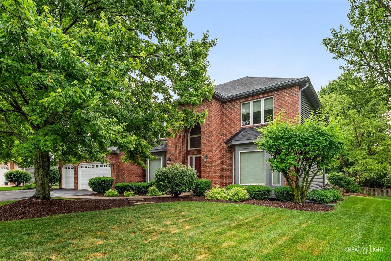 3816 Mandeville Ln., Naperville, IL 60564