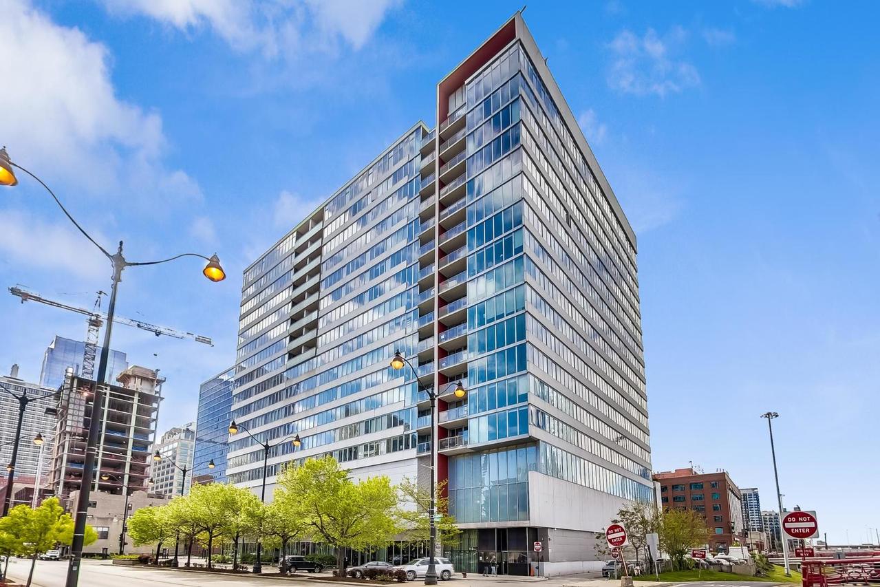 659 W Randolph Ave. #1716, Chicago, IL 60661