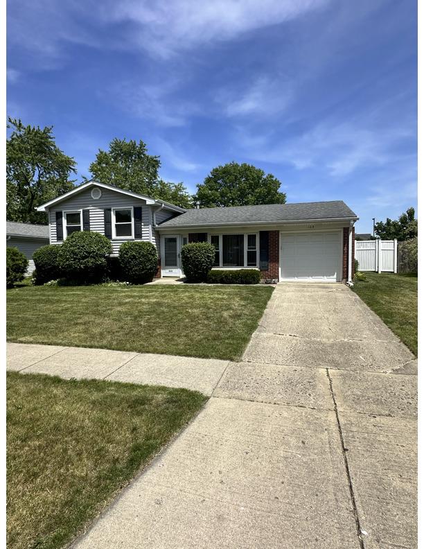 103 Heine Dr., Streamwood, IL 60107