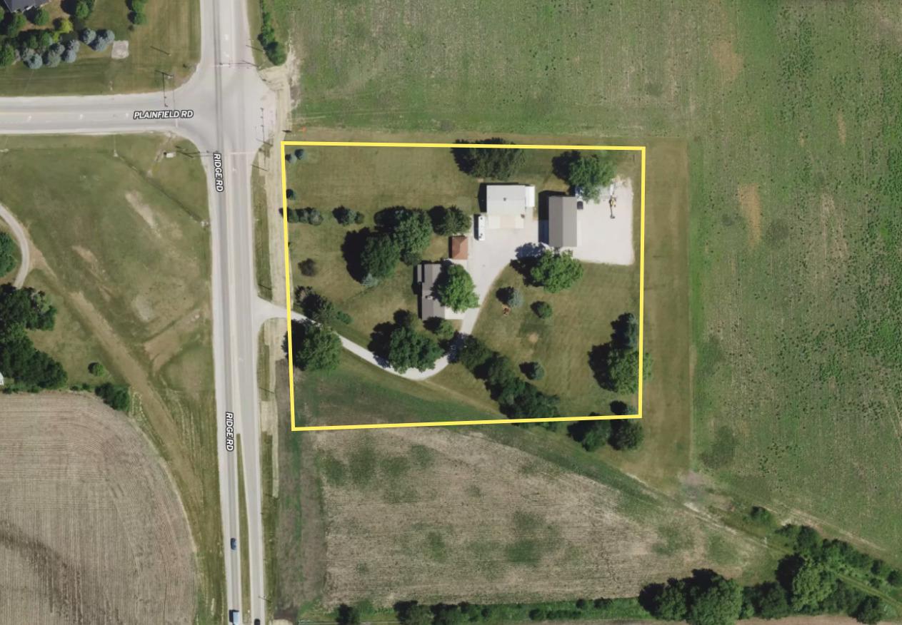 6398 Ridge Rd., Oswego, IL 60543