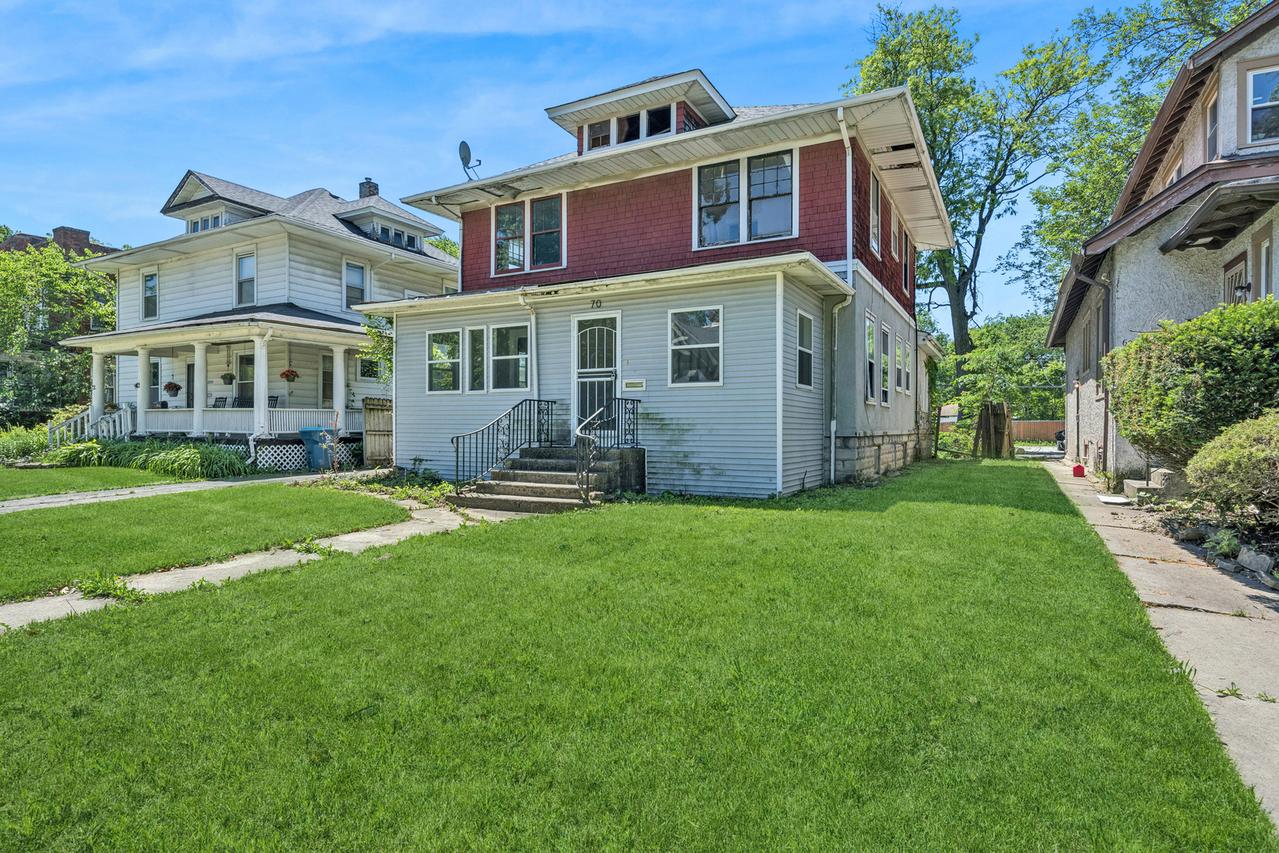 70 E 155th St., Harvey, IL 60426