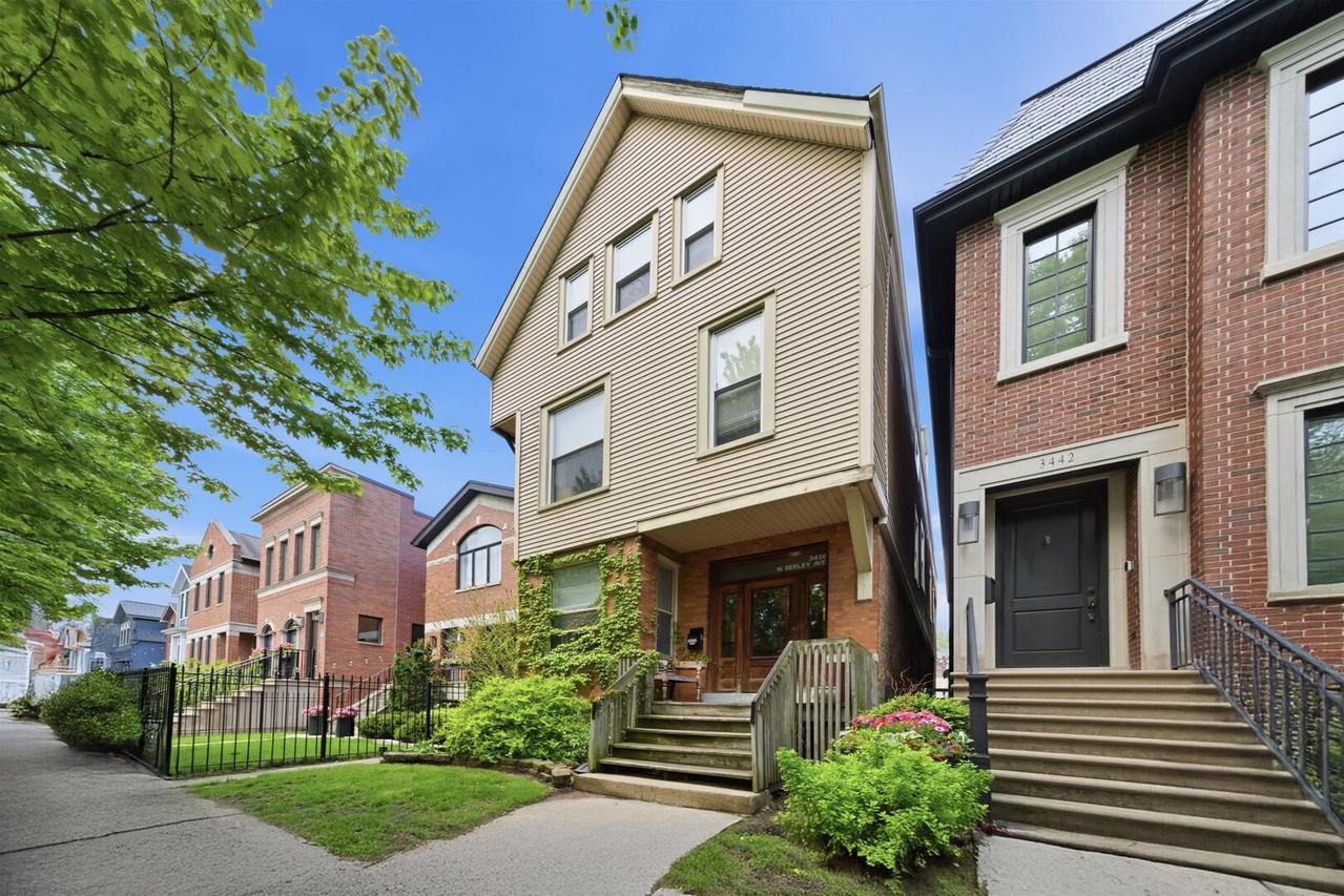 3438 N Seeley Ave., Chicago, IL 60618