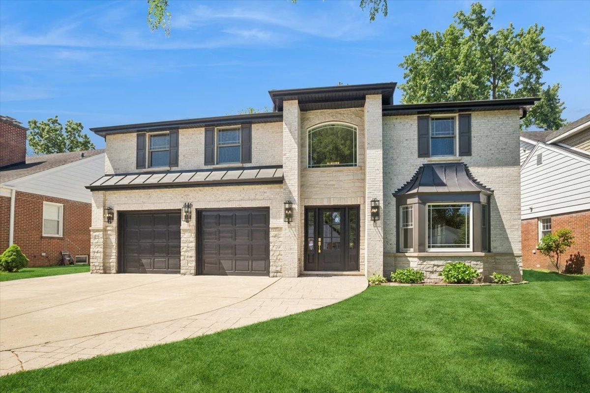 446 S Stratford Ave., Elmhurst, IL 60126