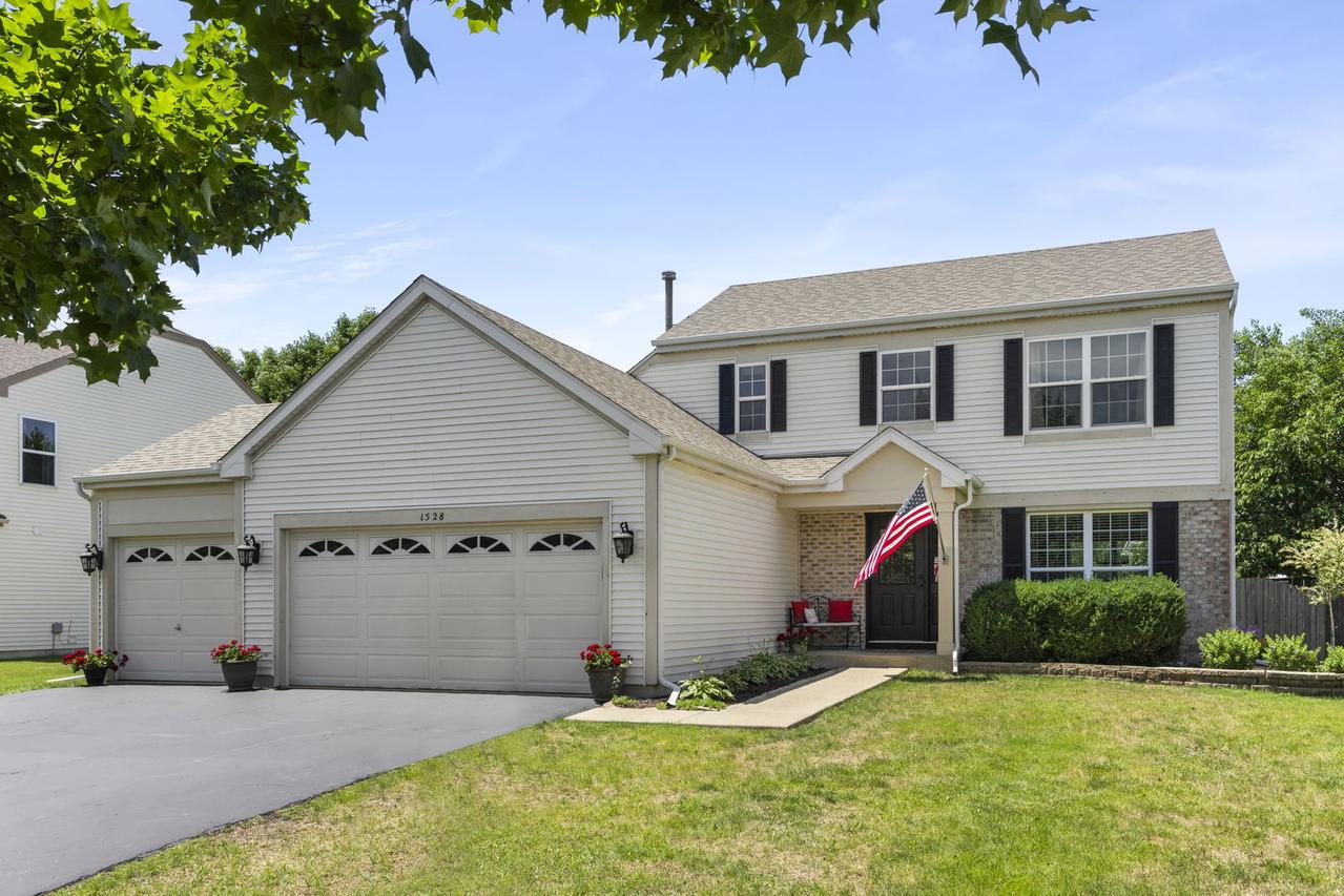1528 Schumacher Dr., Bolingbrook, IL 60490