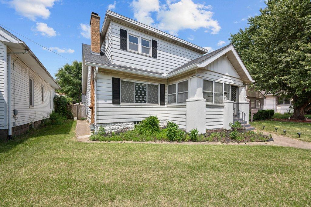 2922 9th St., Rock Island, IL 61201