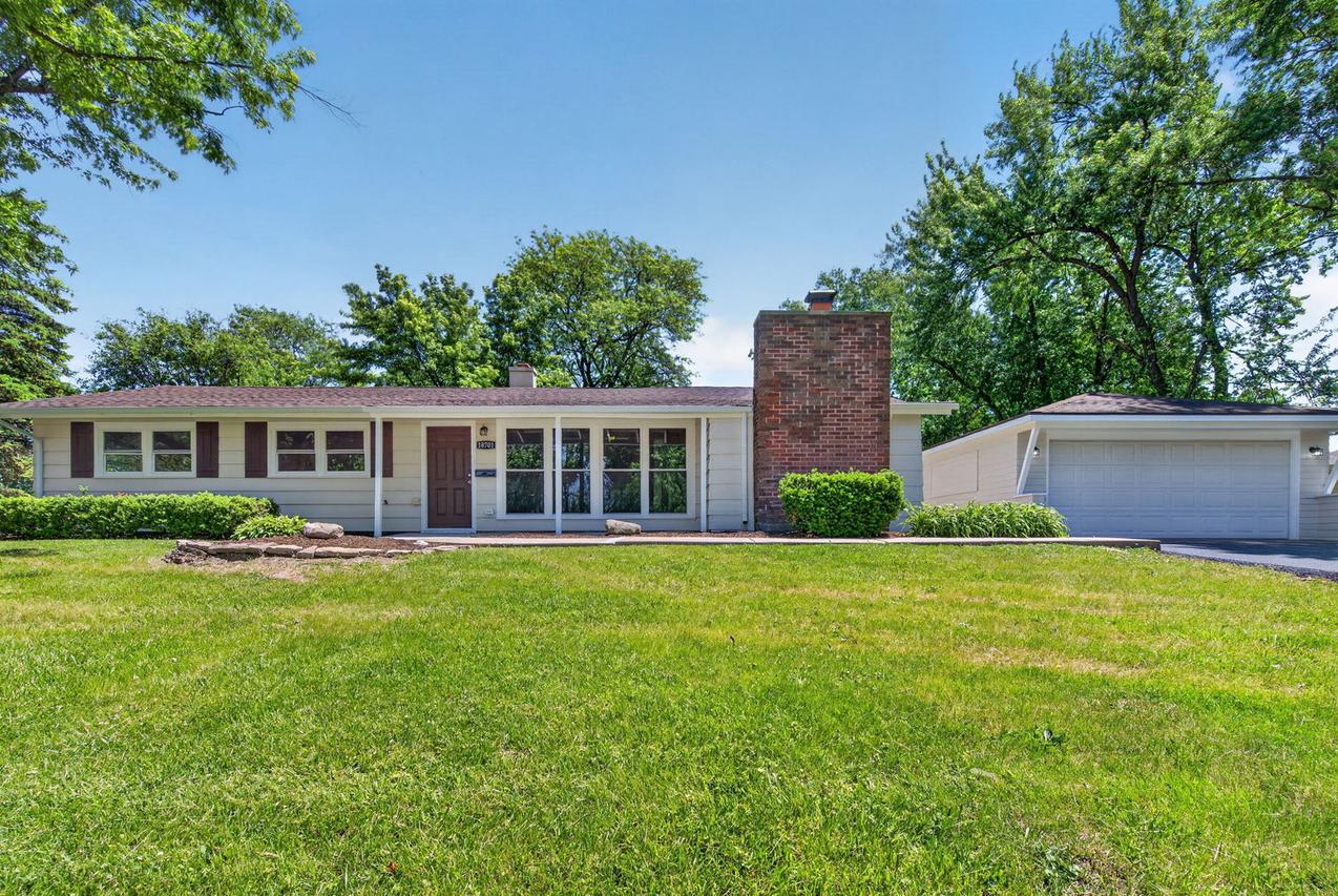 18701 Loras Ln., Country Club Hills, IL 60478