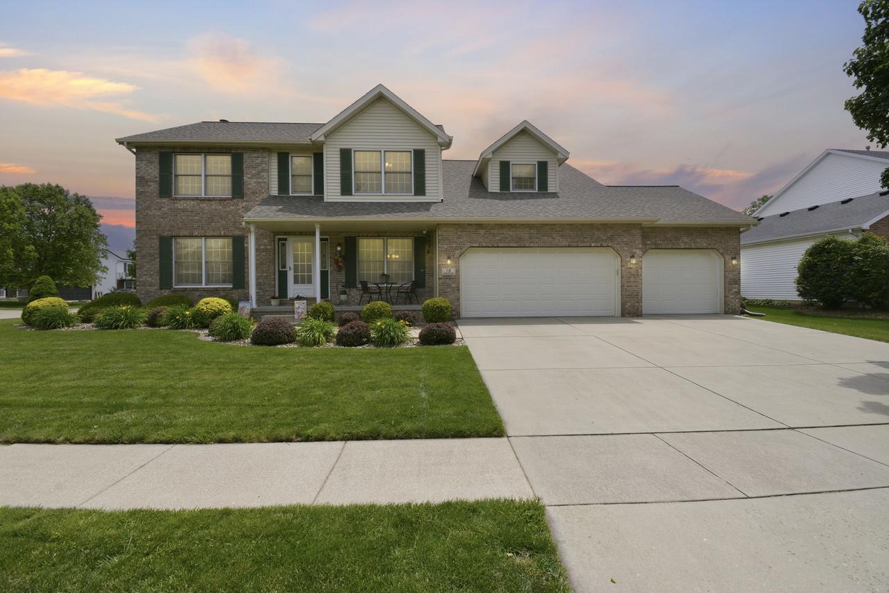 19 Bandecon Way, Bloomington, IL 61704