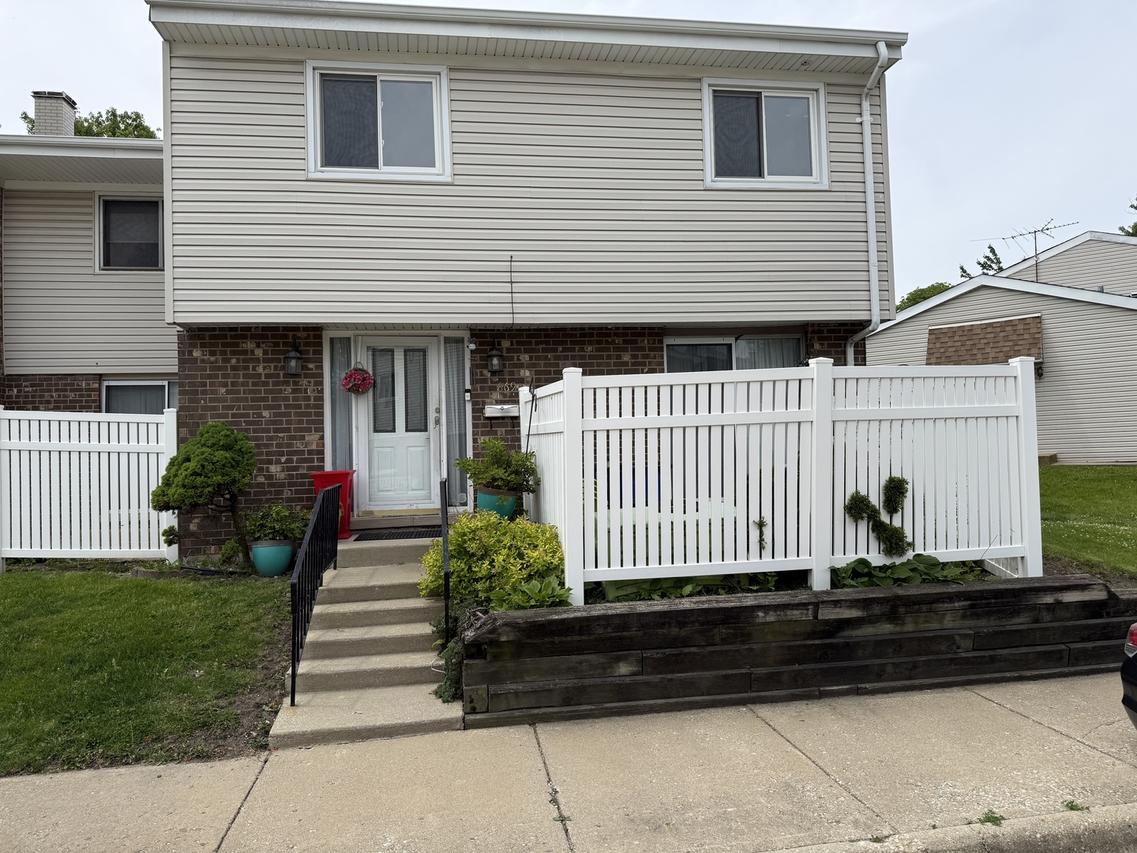 869 White Oak Ln., University Park, IL 60484