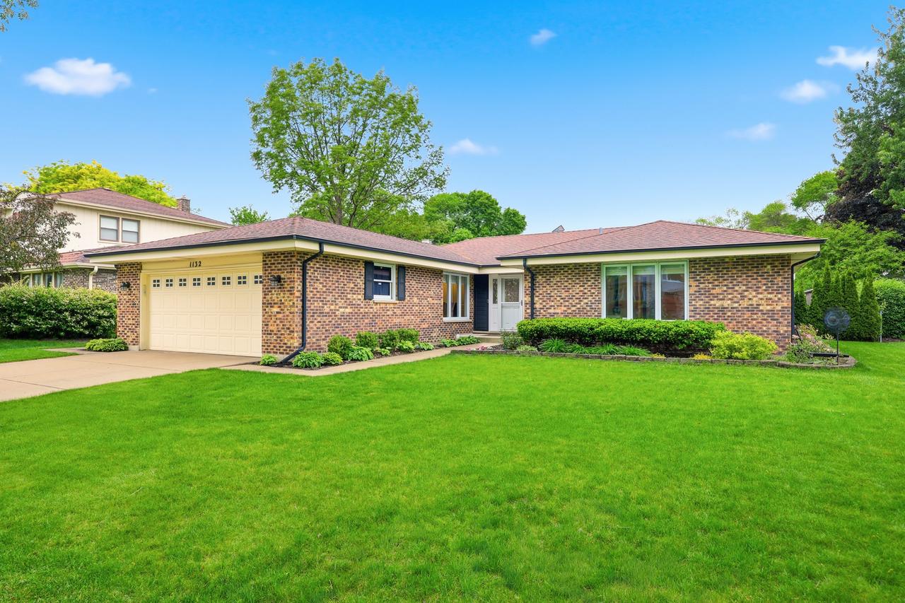 1132 S Fernandez Ave., Arlington Heights, IL 60005