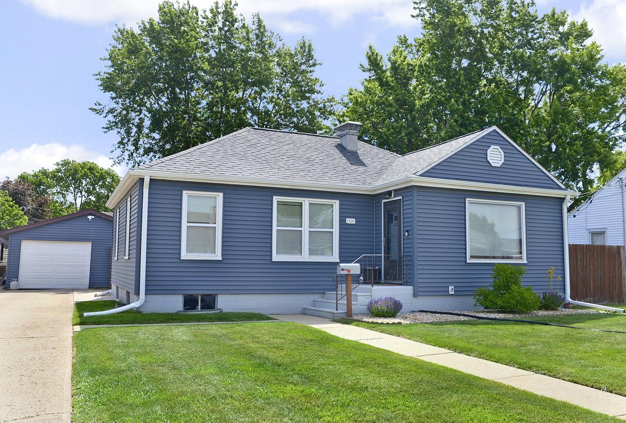 1120 Sanger St., Ottawa, IL 61350