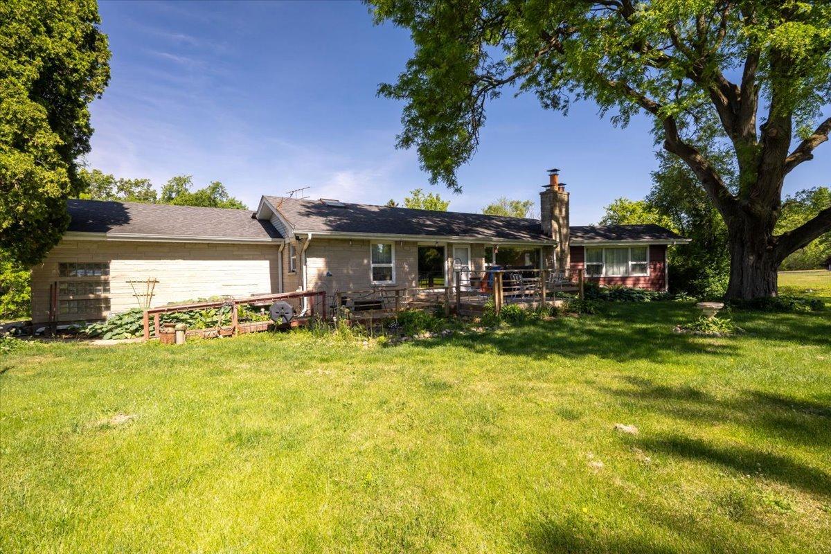 6N192 Weber Dr., St. Charles, IL 60174