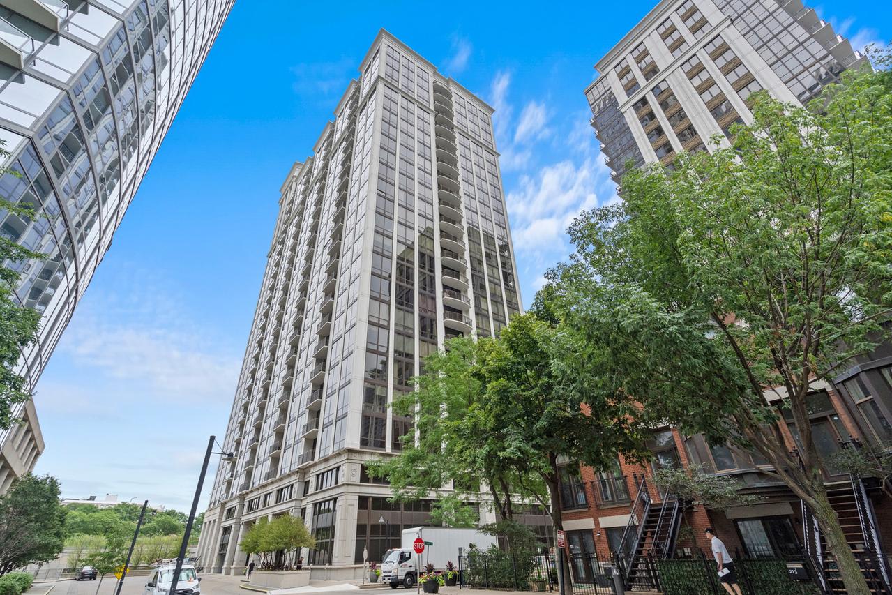 233 E 13th St. #909, Chicago, IL 60605