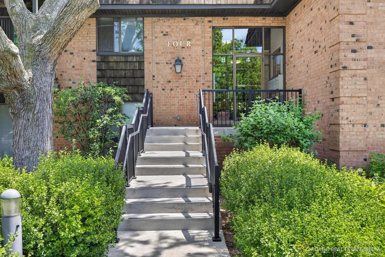4 Oak Creek Dr. #2507, Buffalo Grove, IL 60089