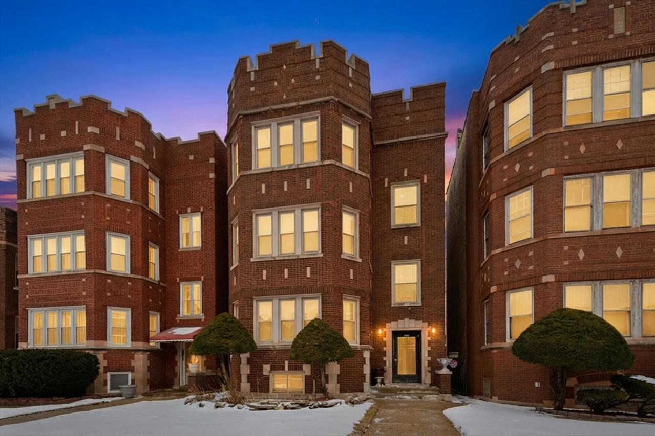 8019 S Rhodes Ave., Chicago, IL 60619