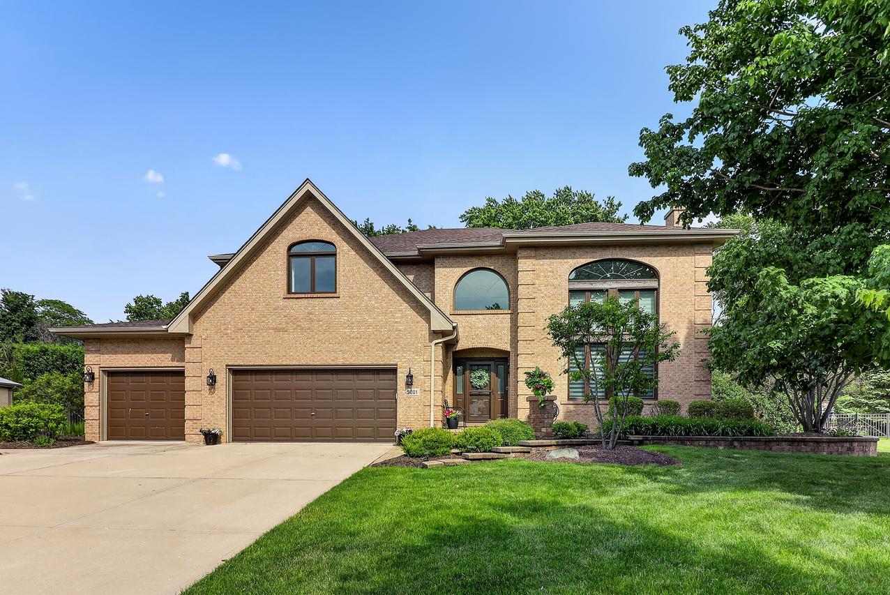 9001 Kilkenny Dr., Darien, IL 60561