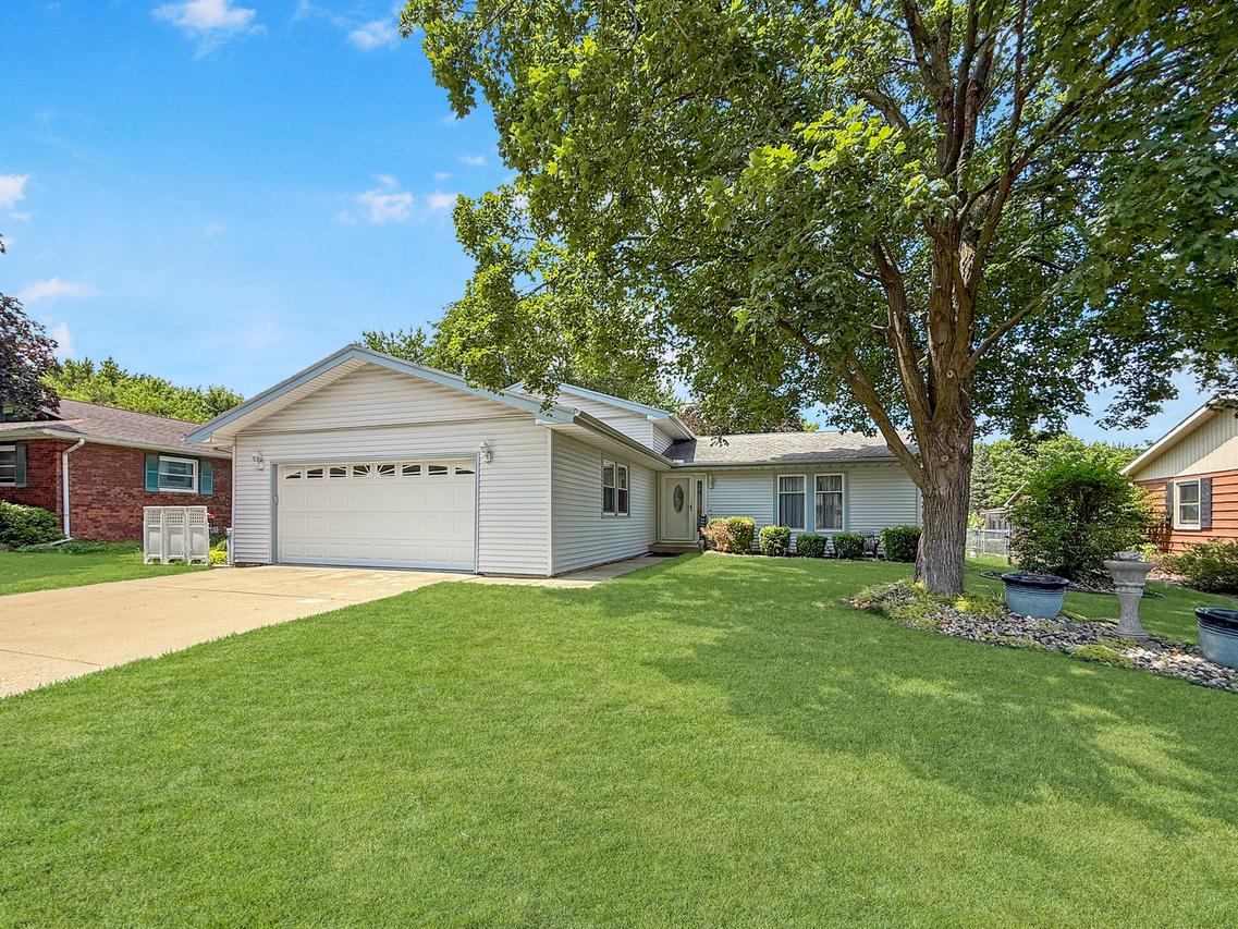 1025 Ruth Crane Dr., Rantoul, IL 61866