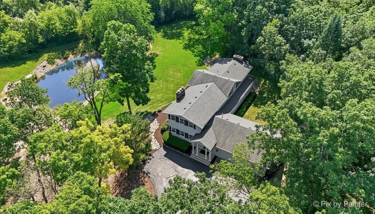 9908 Hillandale Rd., Richmond, IL 60071