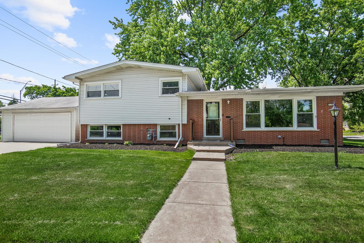 178 W Normandy Dr., Chicago Heights, IL 60411