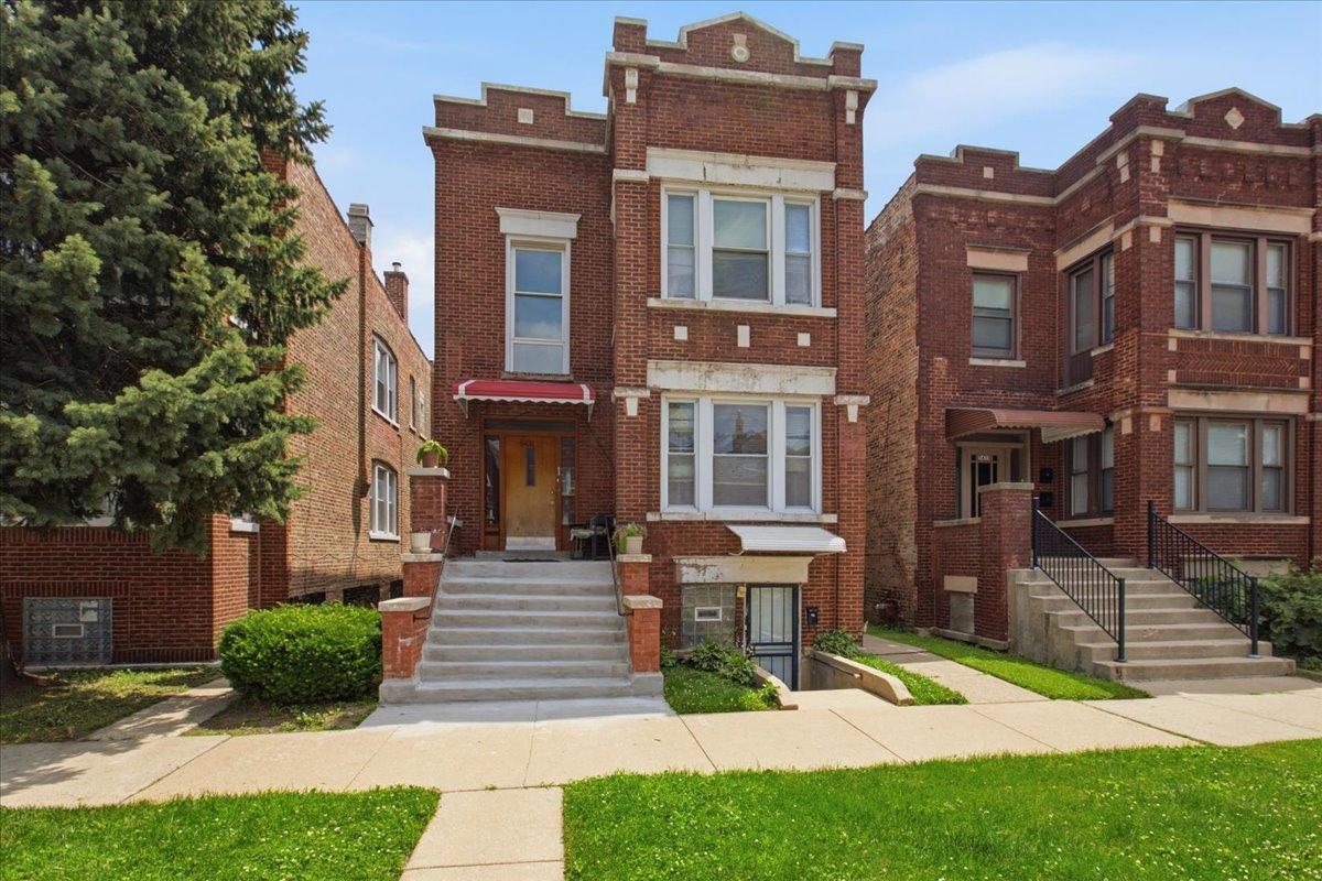 5431 S Hermitage Ave., Chicago, IL 60609