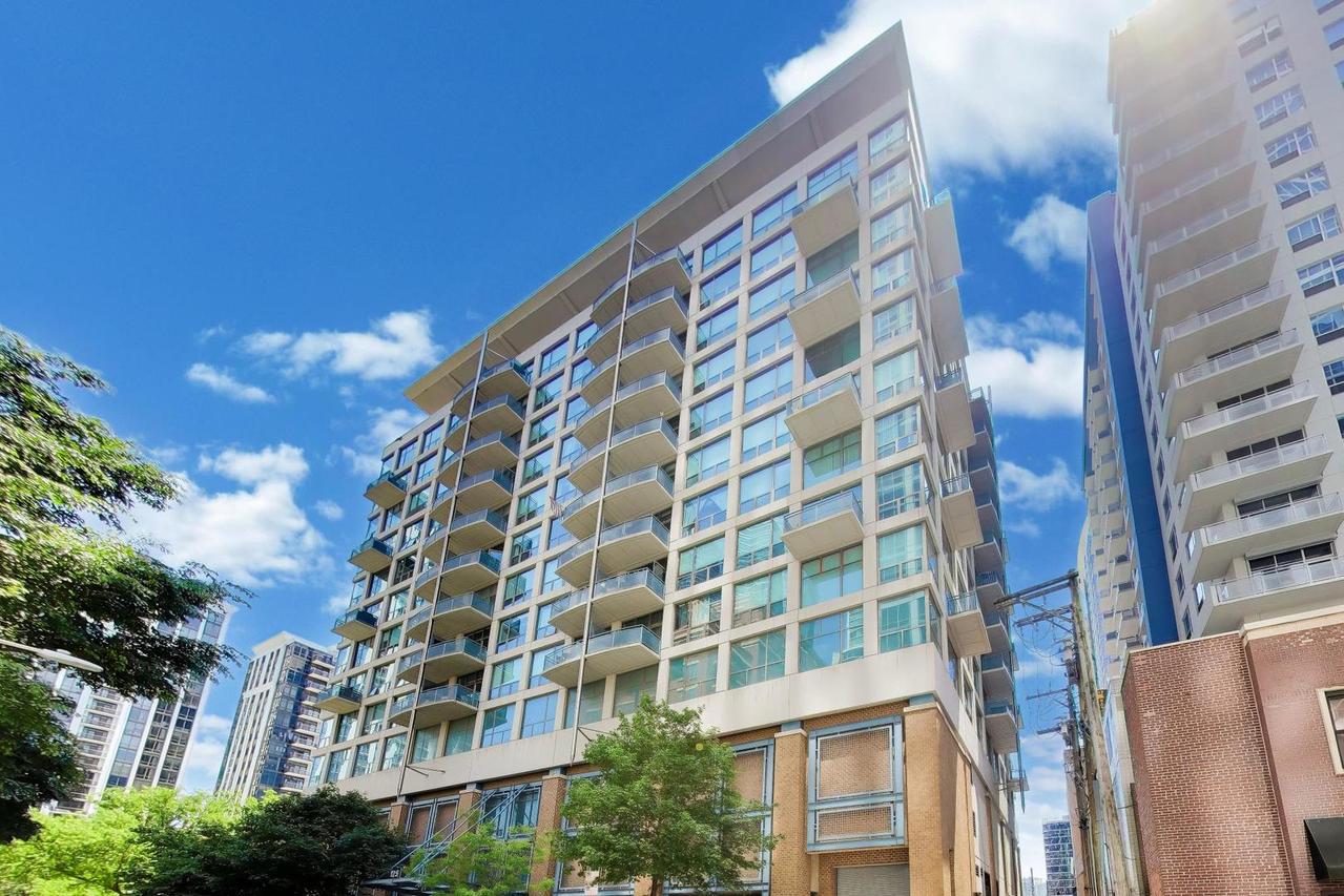 125 E 13th St. #1103, Chicago, IL 60605