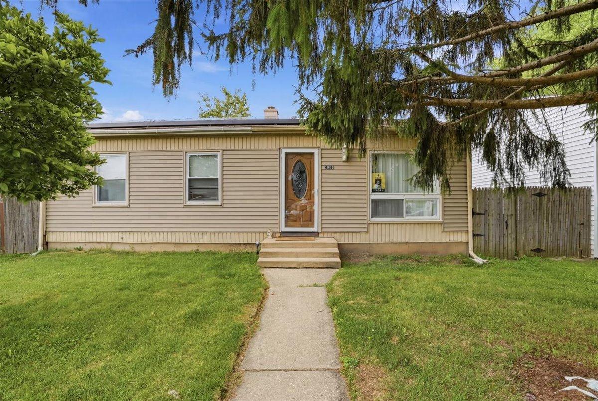 2042 Gideon Ave., Zion, IL 60099