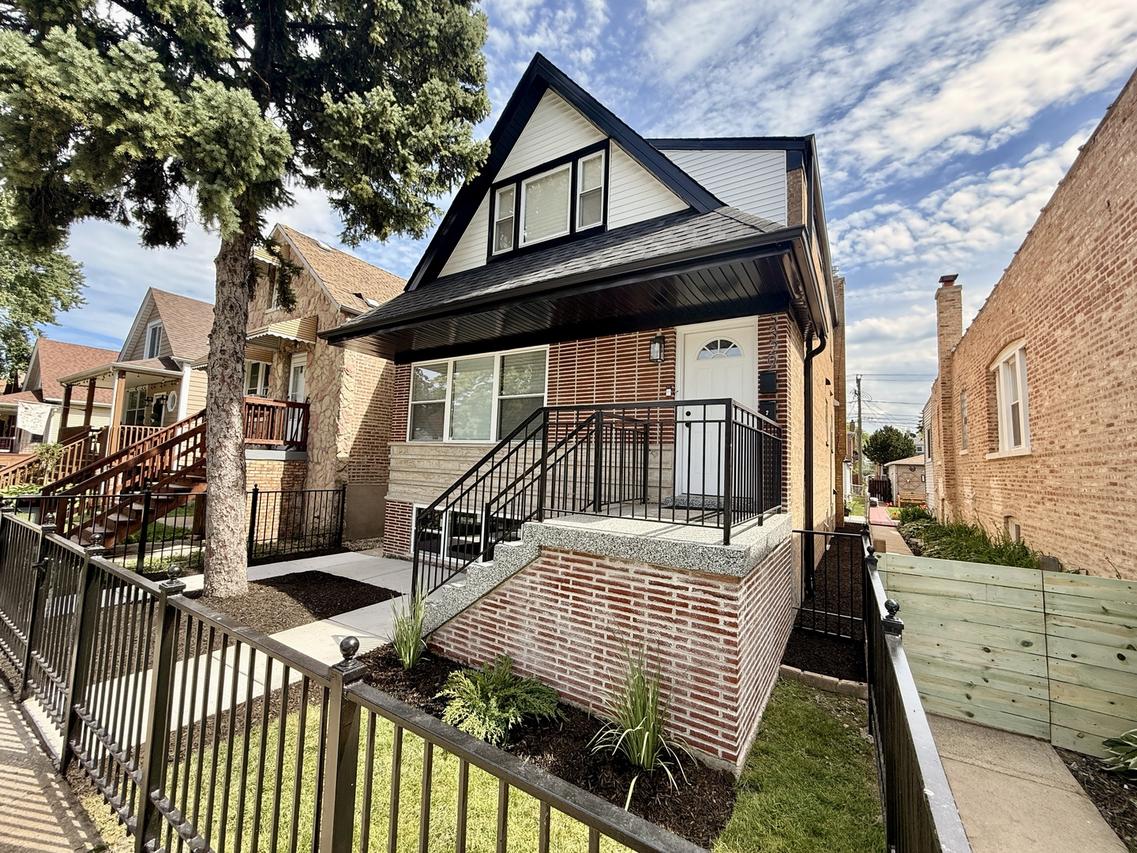 5329 W 30th Pl., Cicero, IL 60804