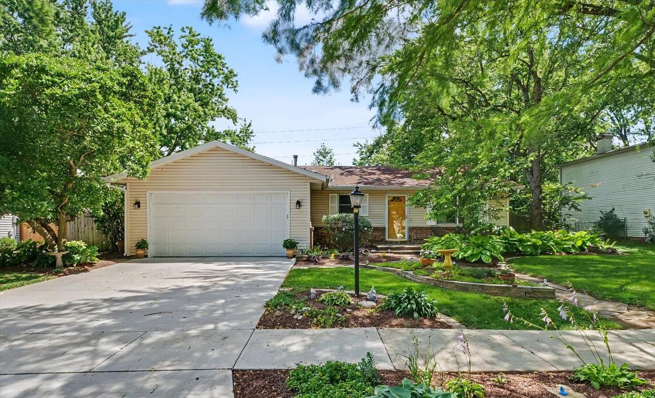 201 E Willard St., Urbana, IL 61801