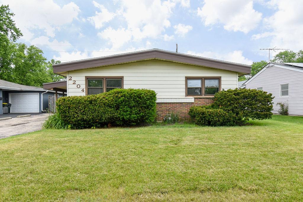 2204 W Central Rd., Rolling Meadows, IL 60008