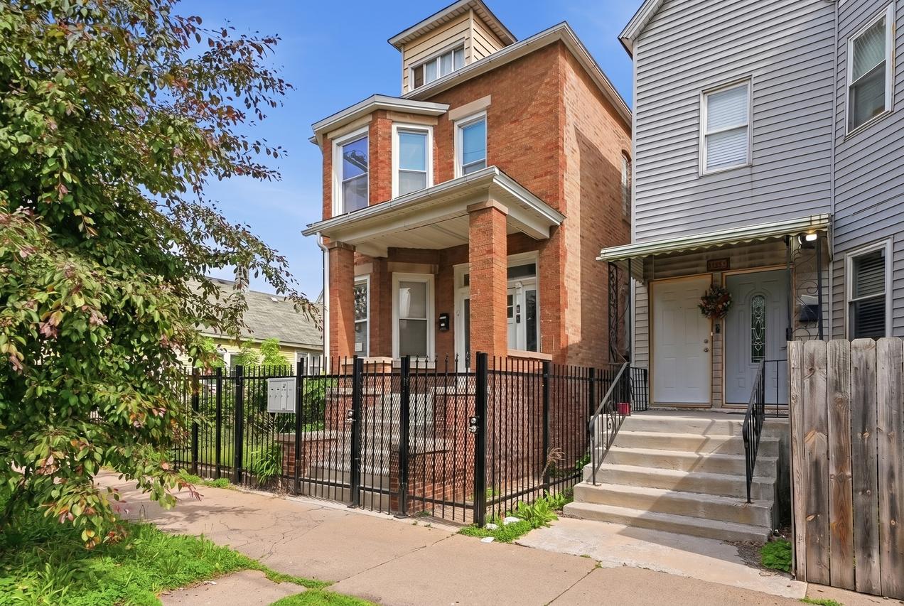 3056 E 87th St., Chicago, IL 60617