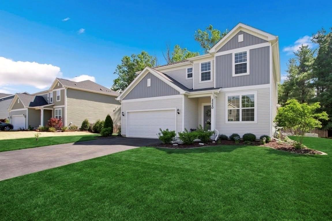 2220 Walnut Glen Blvd., Island Lake, IL 60042