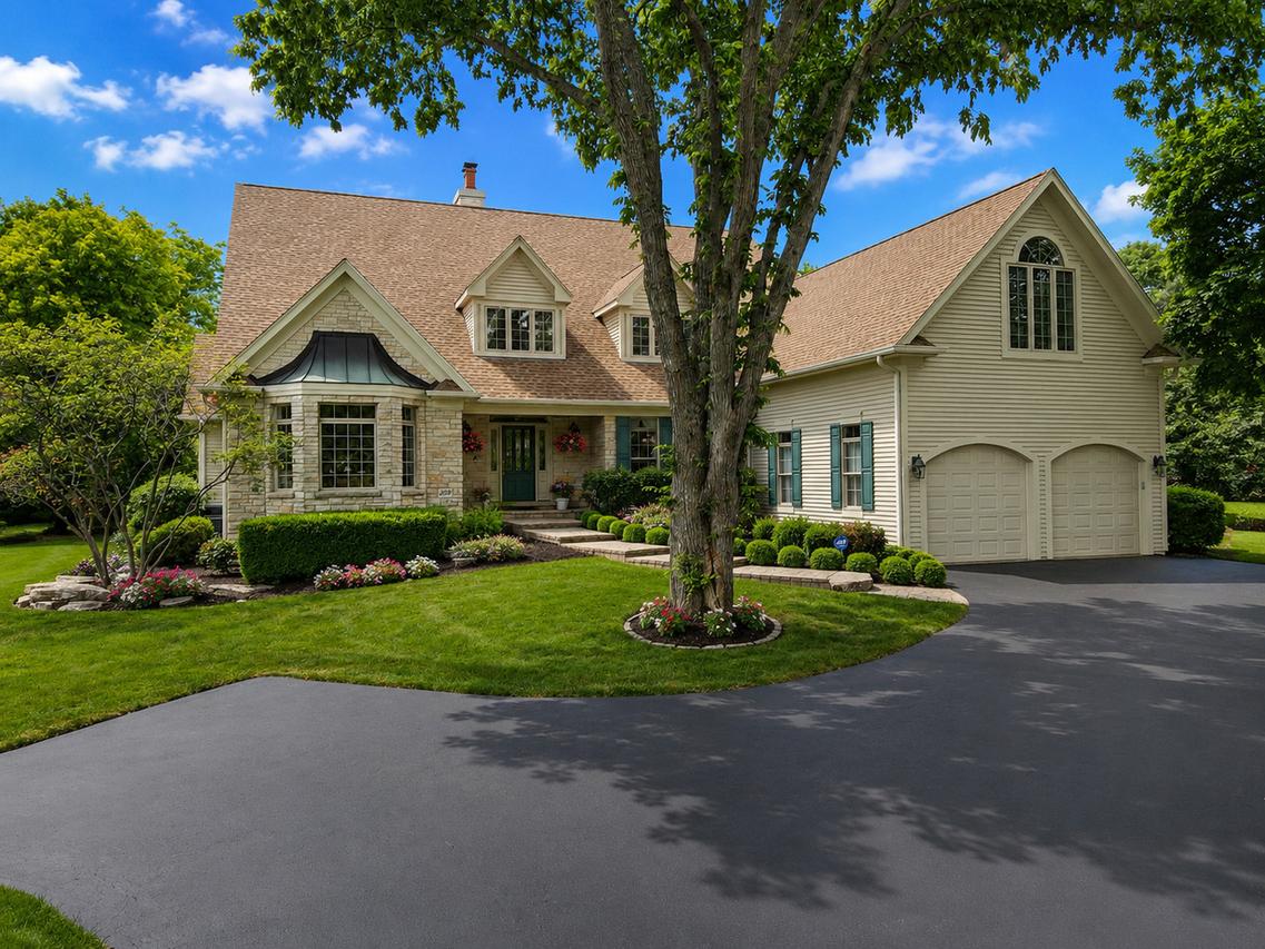 [Address Hidden by Seller], Barrington, IL 60010