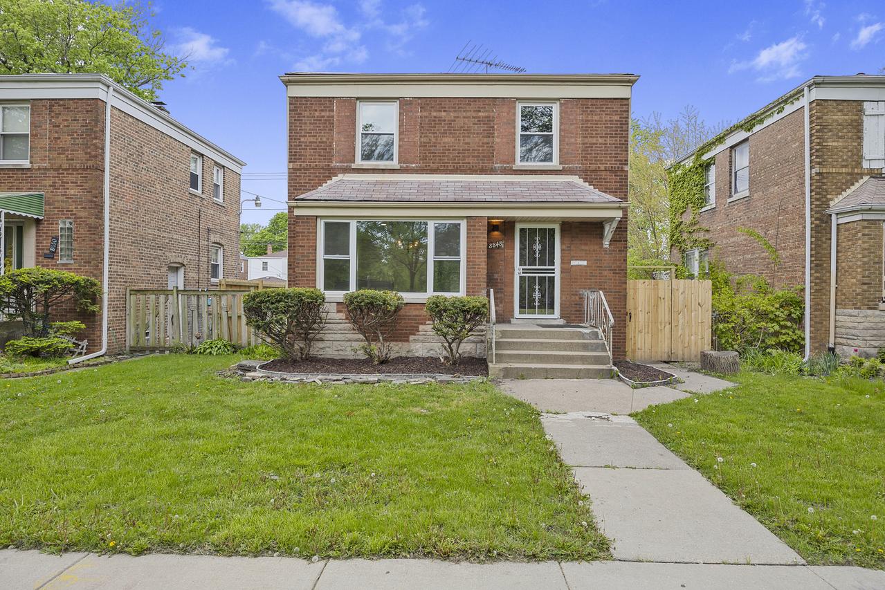 8848 S Jeffery Blvd., Chicago, IL 60617