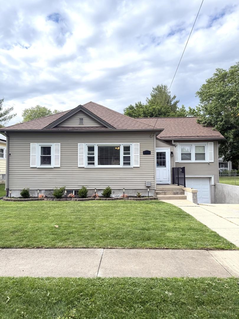 613 W Henry St., Pontiac, IL 61764