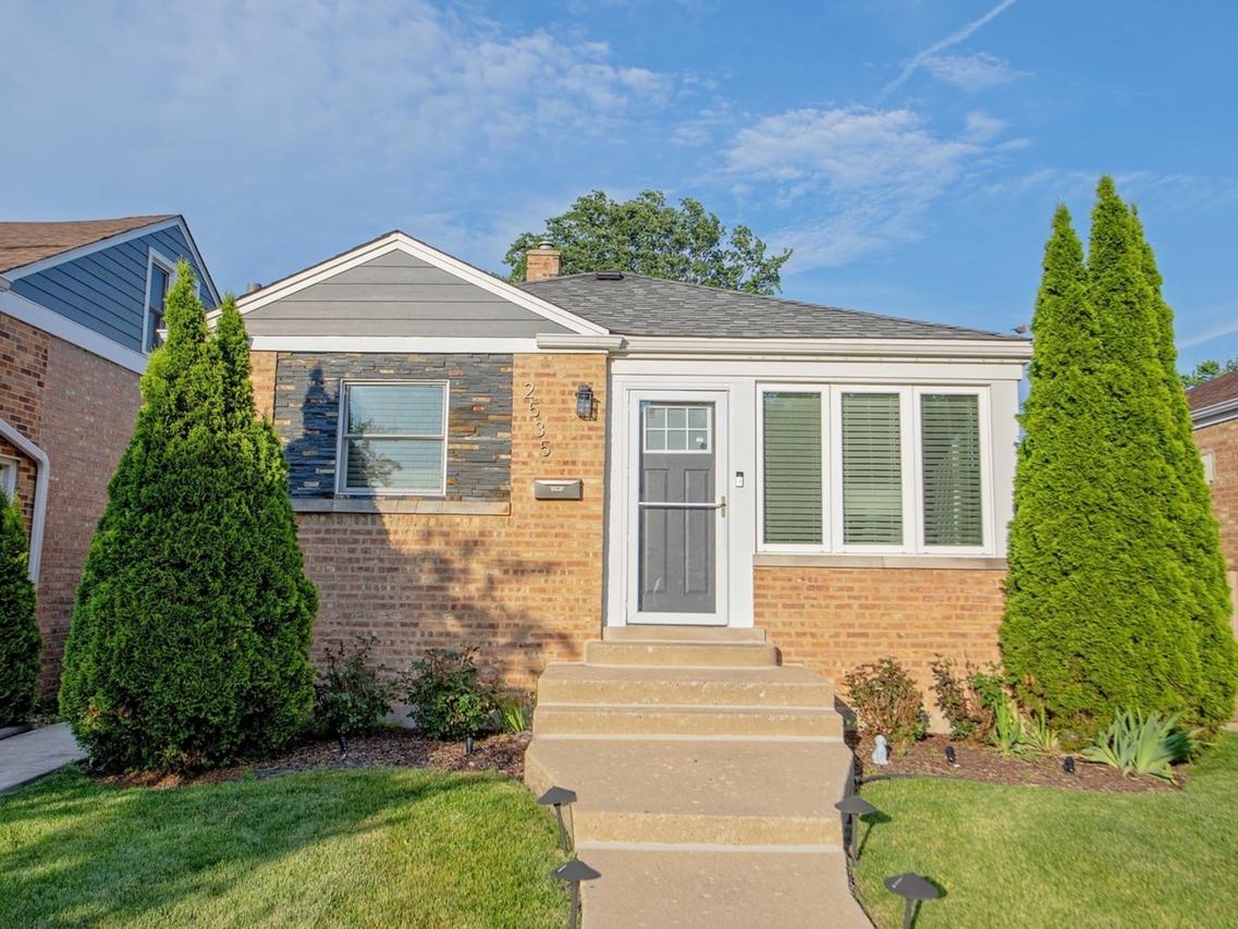 2535 West St., River Grove, IL 60171
