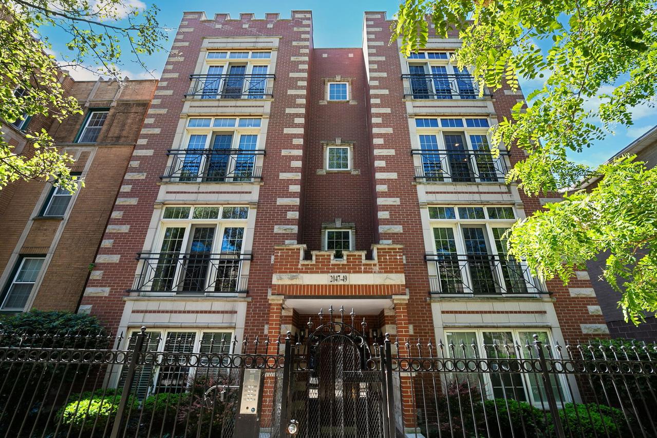 2049 W Morse Ave. #3, Chicago, IL 60645
