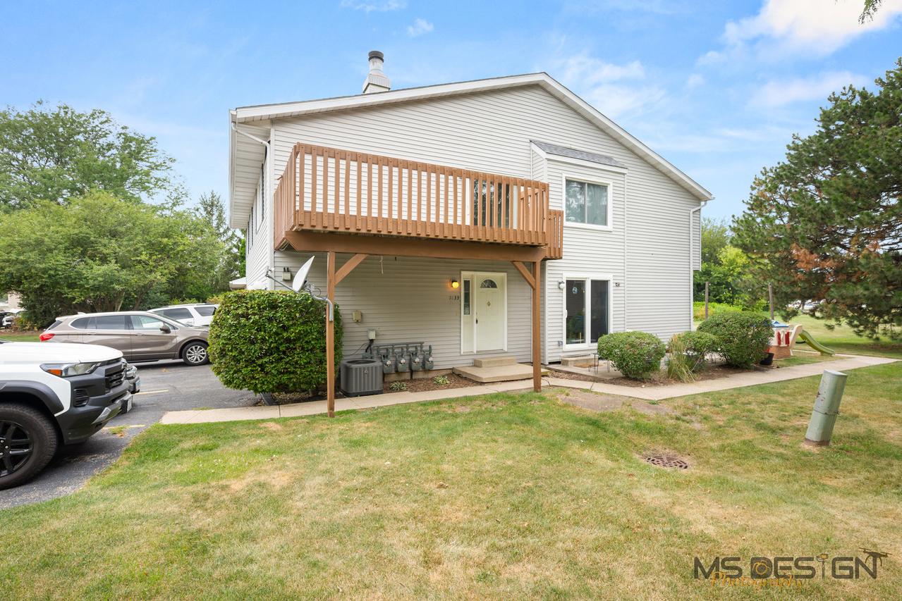 1833 Kerrybrook Ct., Sycamore, IL 60178