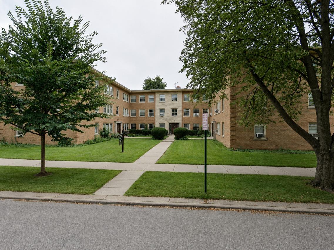 4825 Hull St. #3E, Skokie, IL 60077