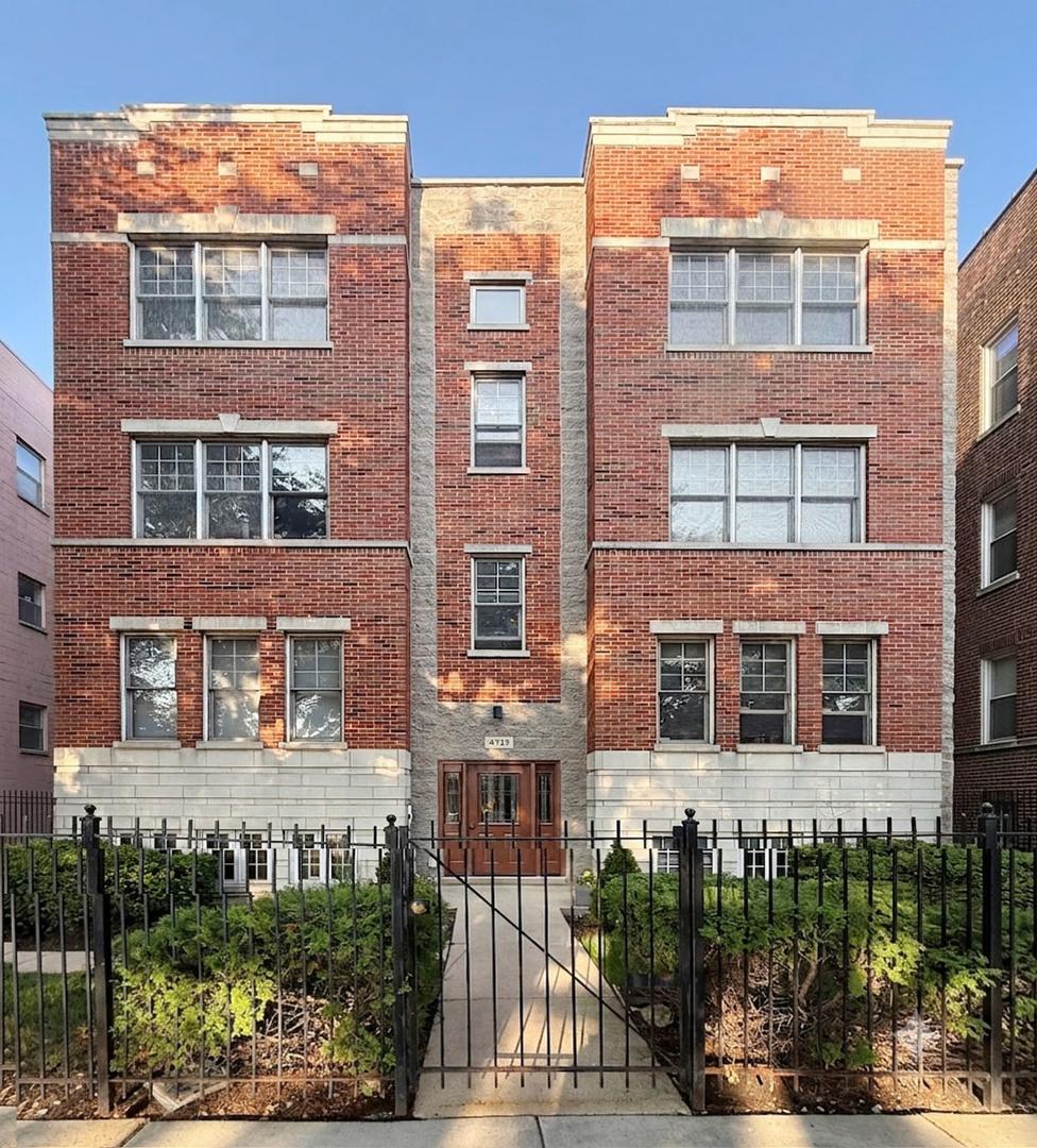 4315 N Richmond St. #2N, Chicago, IL 60618