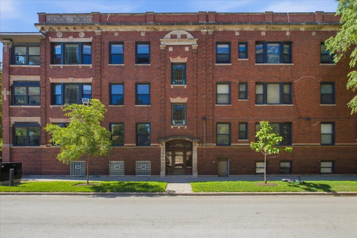 1023 W Thorndale Ave. #1, Chicago, IL 60660