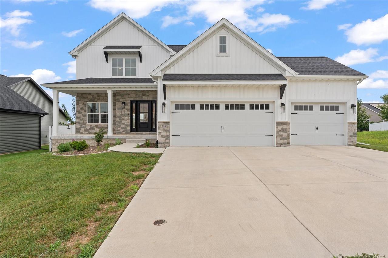 706 Isabella Dr., Mahomet, IL 61853
