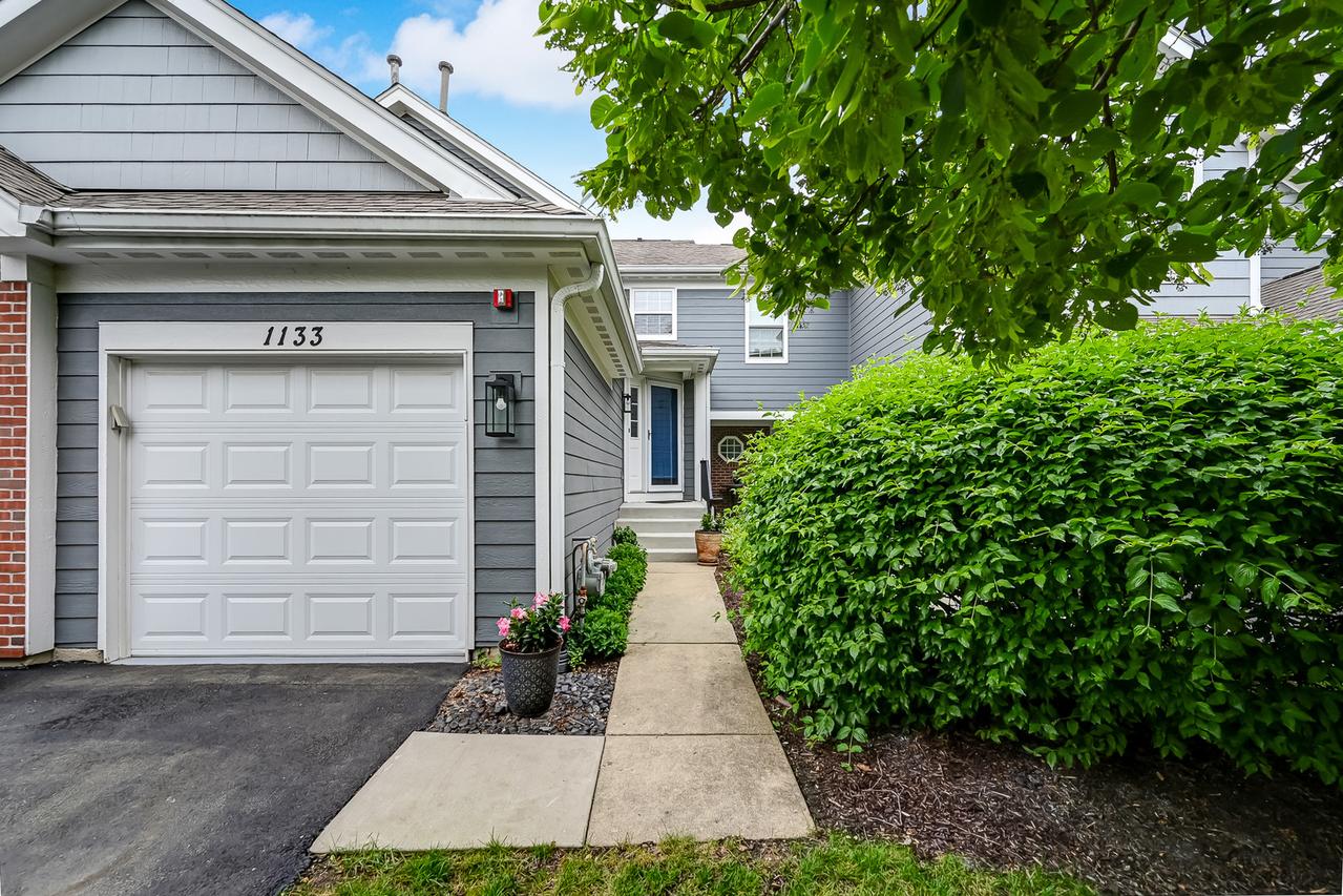 1133 Bristol Ct., Glendale Heights, IL 60139