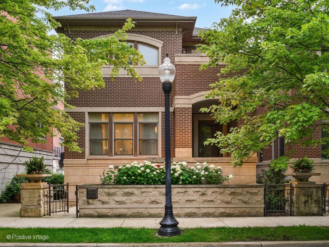 1456 S Emerald Ave., Chicago, IL 60607