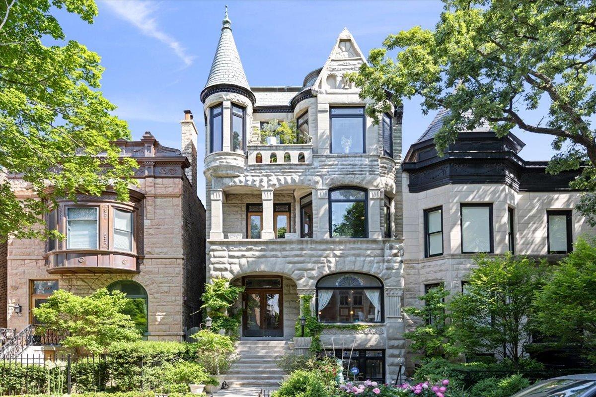 824 W Oakdale Ave. #G, Chicago, IL 60614