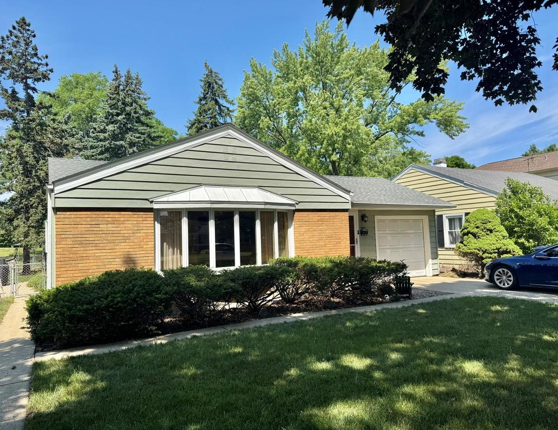 960 Alfini Dr., Des Plaines, IL 60016