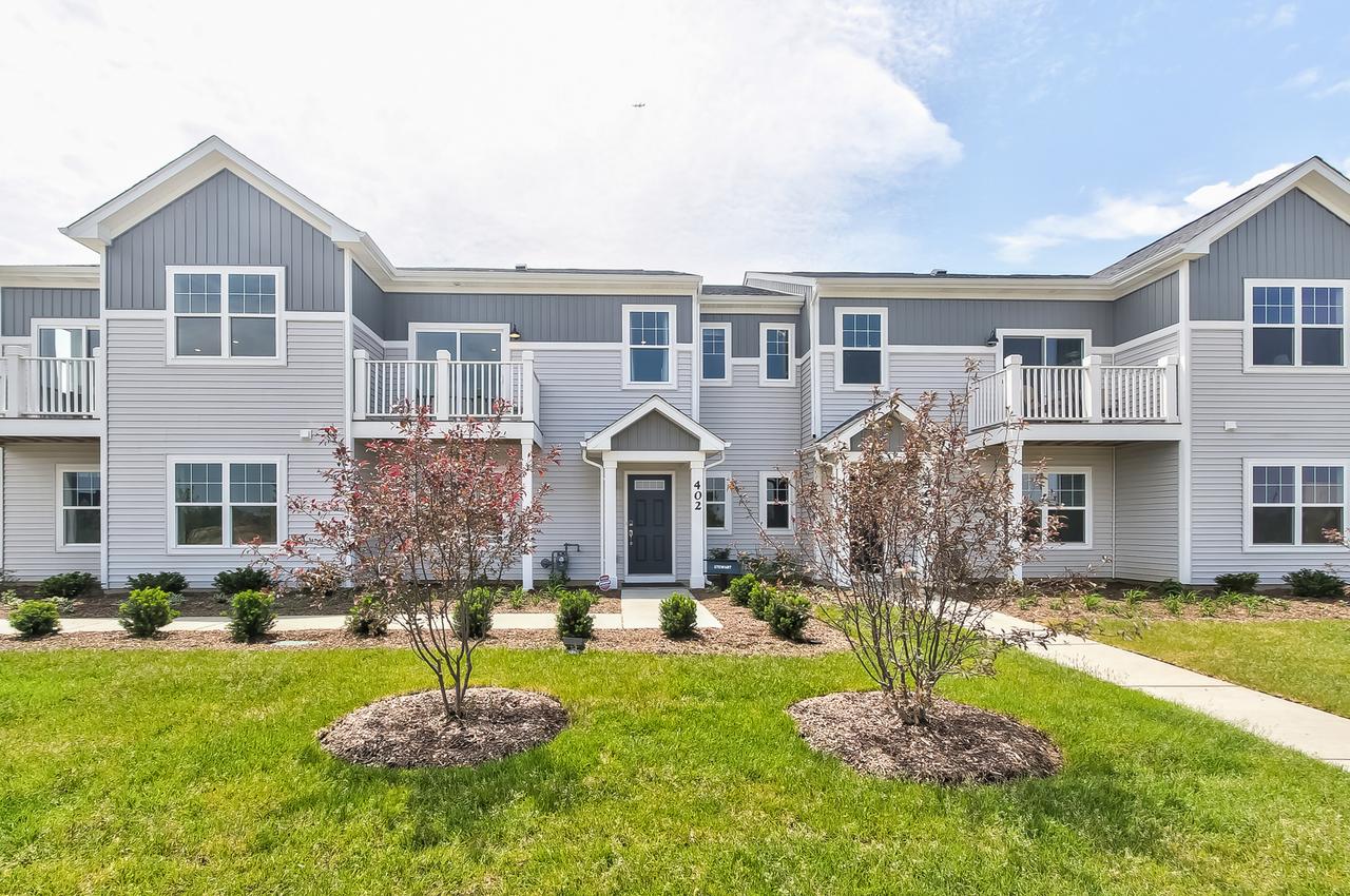 402 Comstock Rd., South Elgin, IL 60177